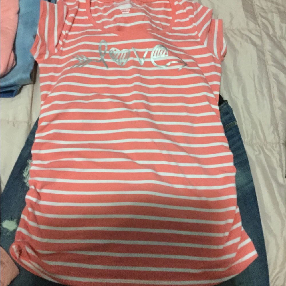 Short sleeve maternity shirt